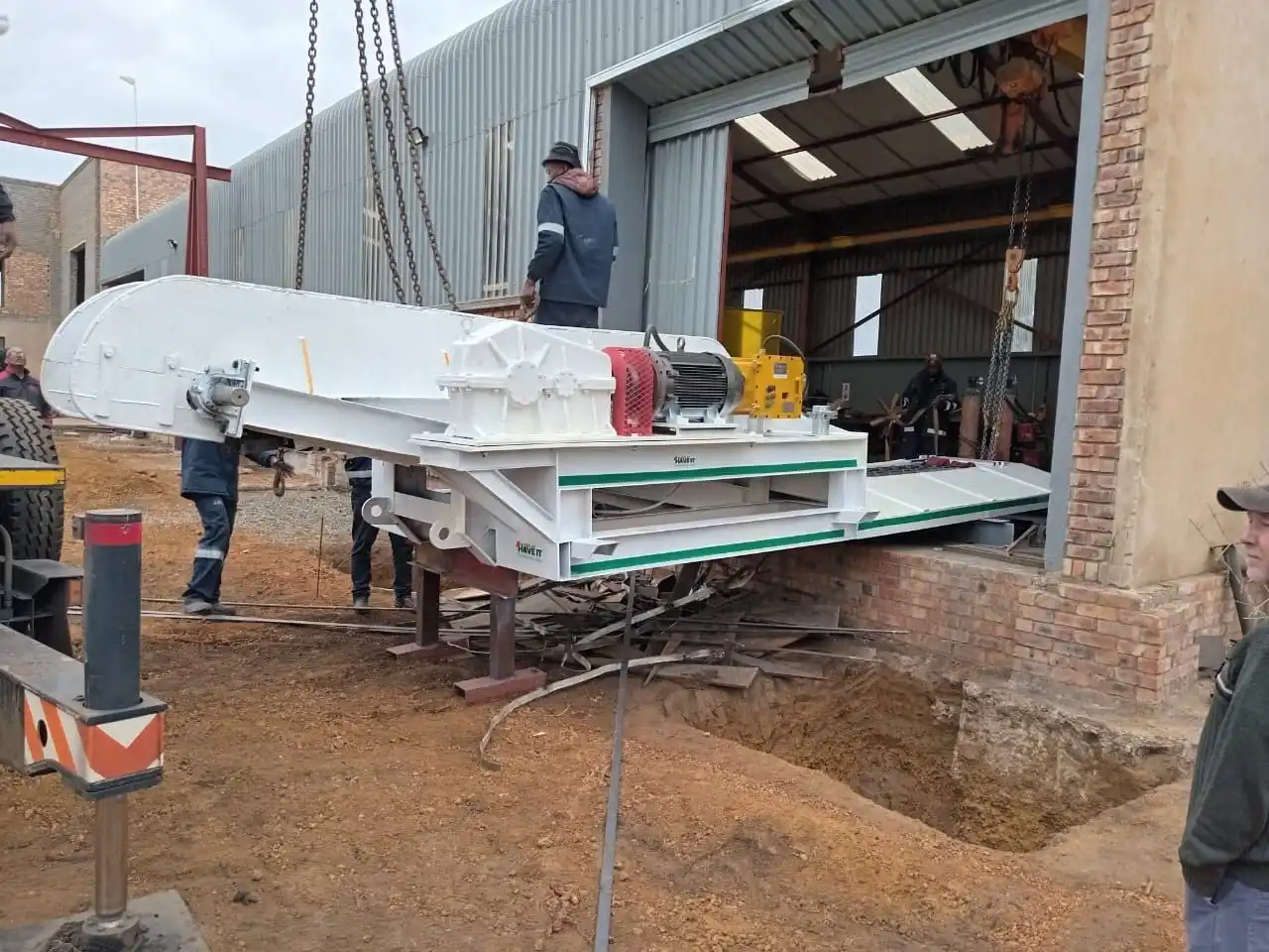 amanzotho-roof-bolt-systems